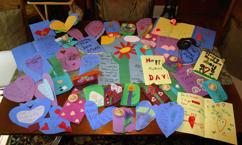 Elementary School Children Create Mother’s Day Cards For Seniors